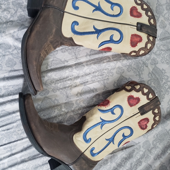 Boots - Picture 1 of 2